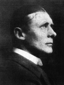 Portrait photograph of Noel Pemberton-Billing, 1916.