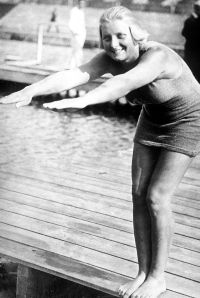 Ethelda Bleibtrey at Olympic games, Antwerp, 1920.